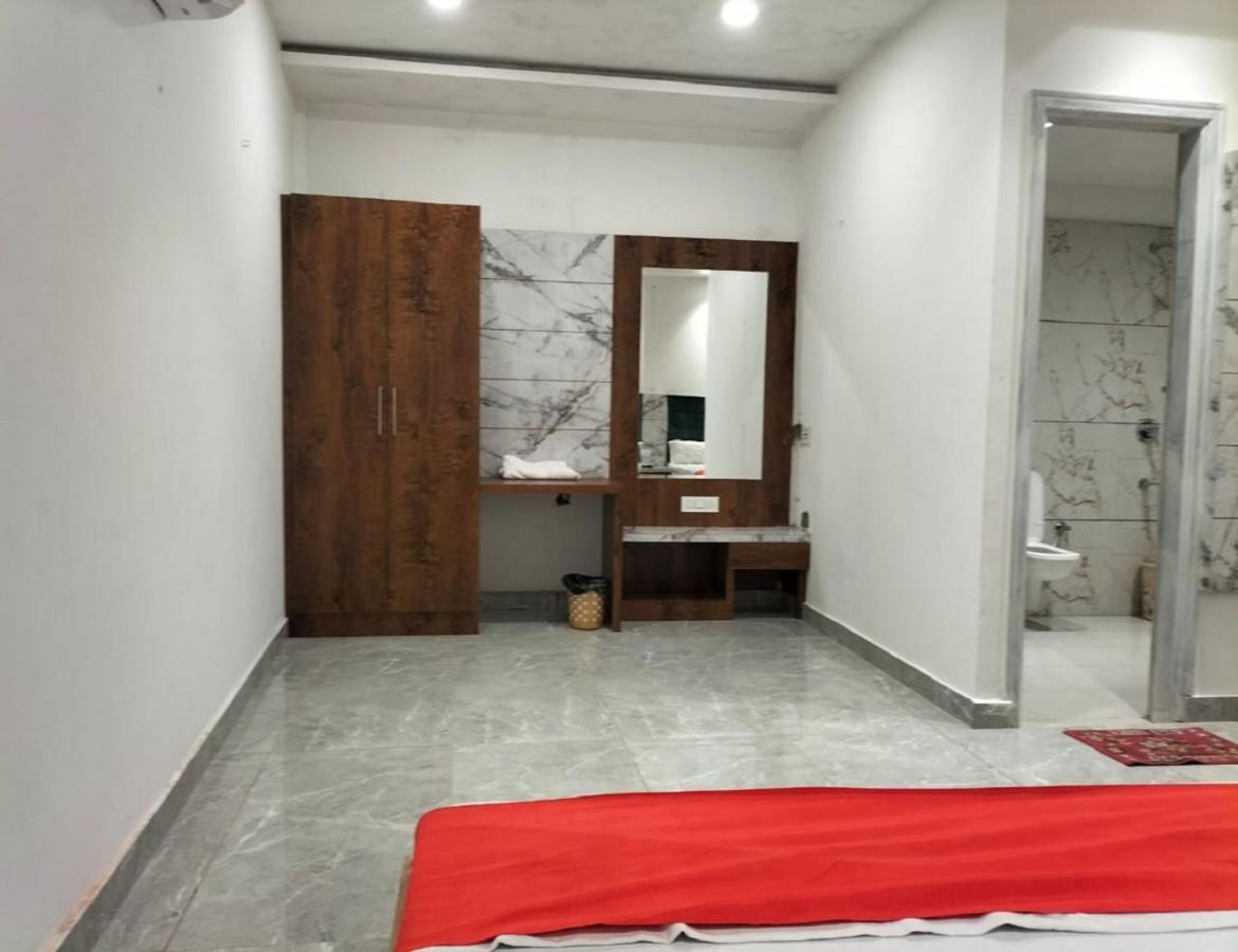 Hotel Delight Inn, 4*