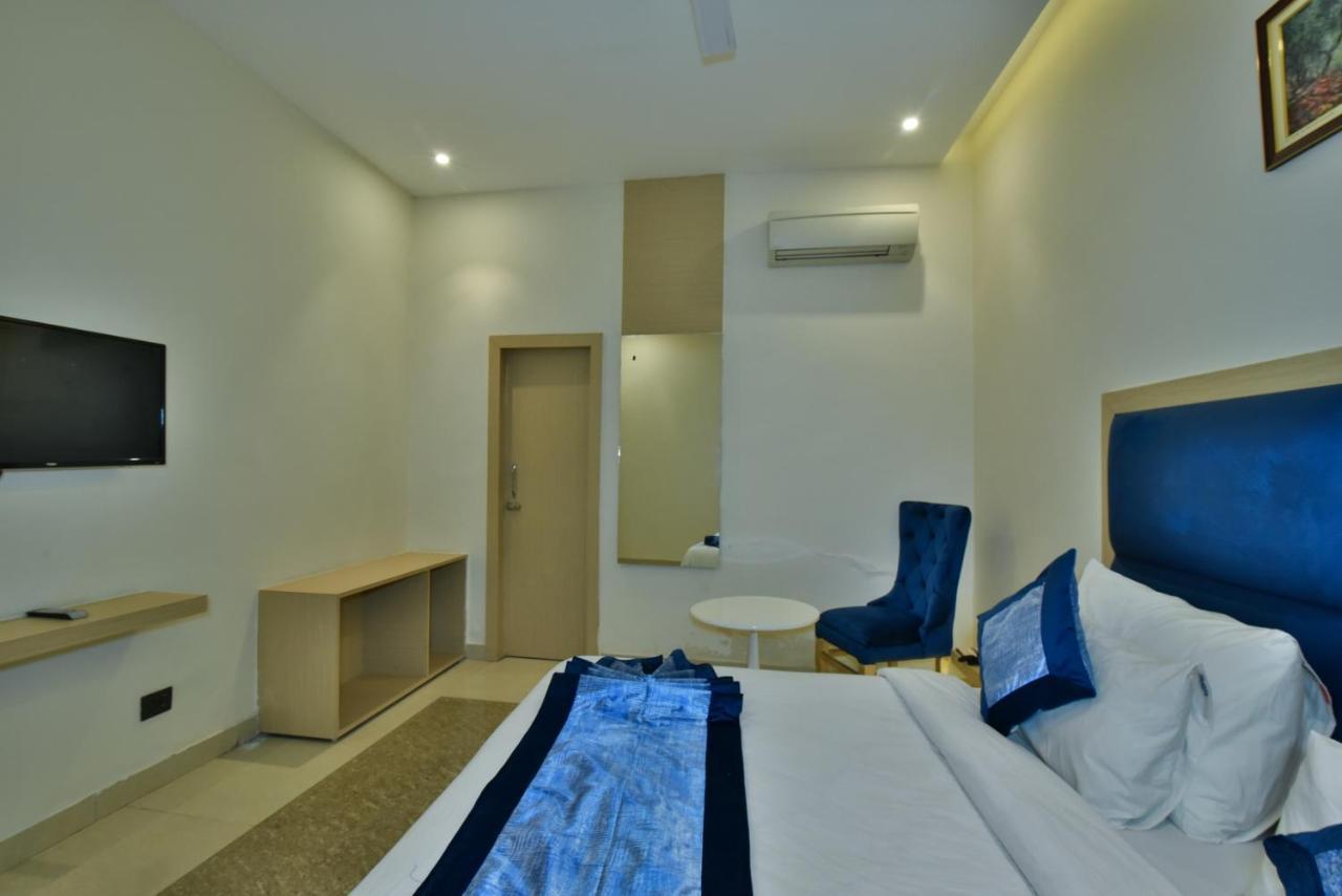 Puri Palace 3*