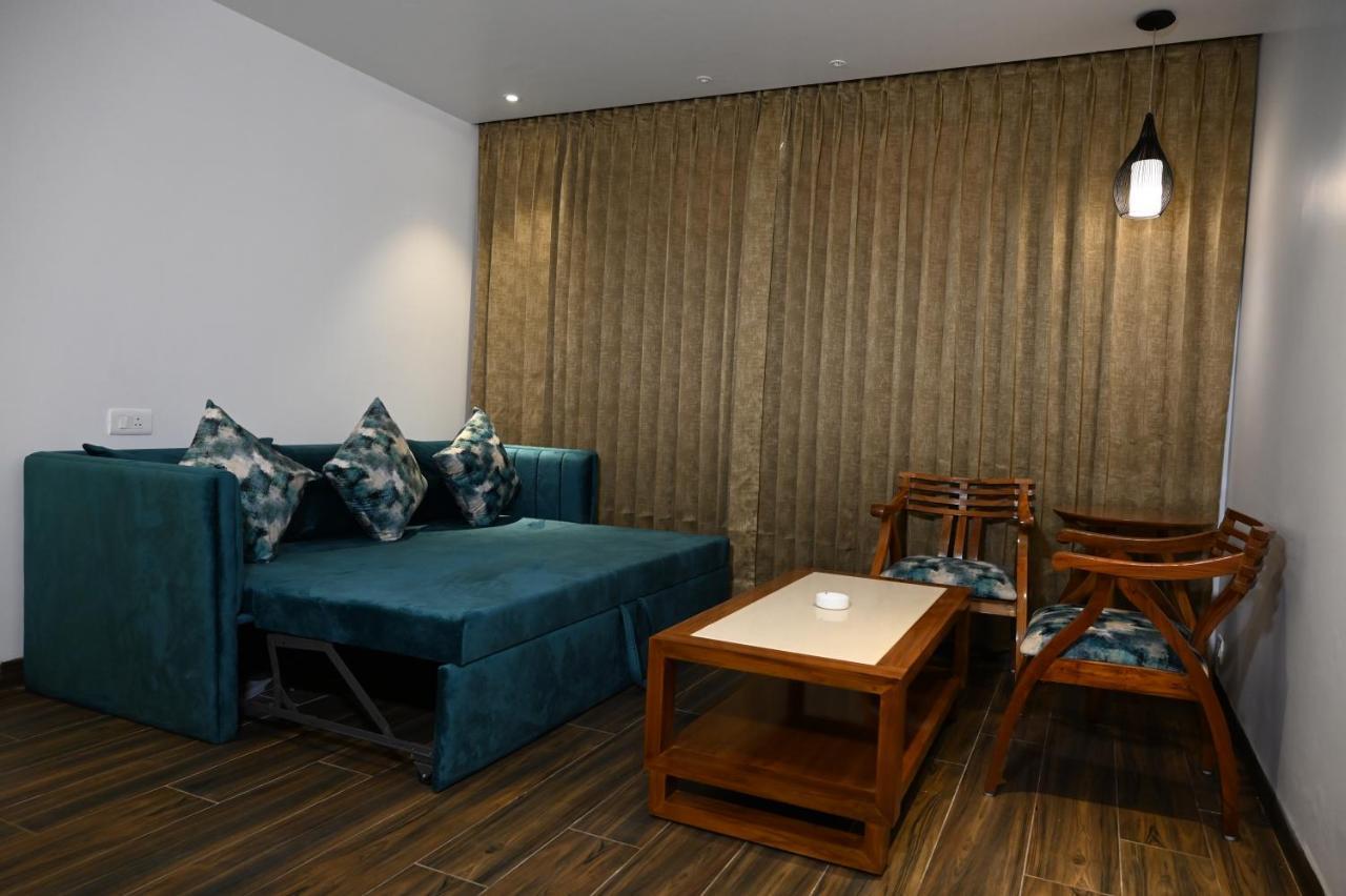 Hotel Lawrence 3*