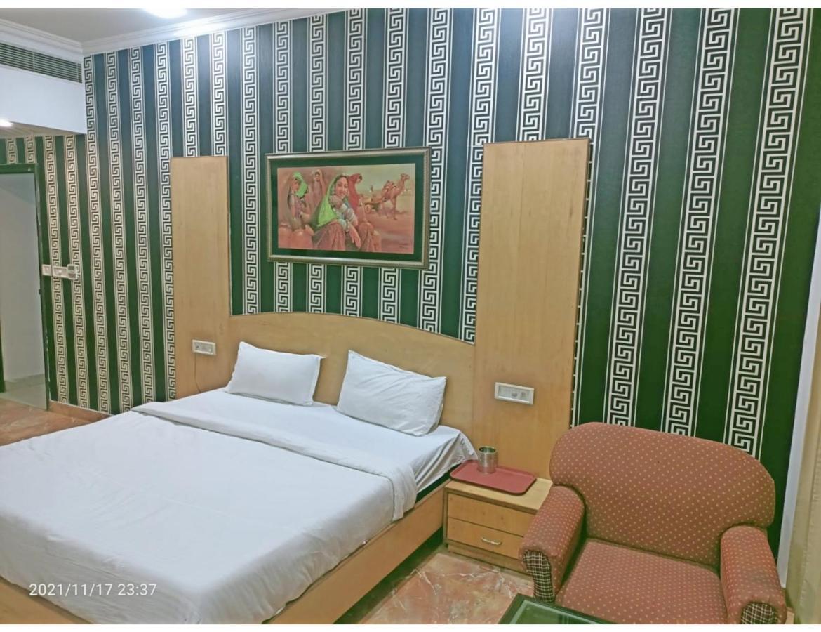Kishore International, Hotel 5*