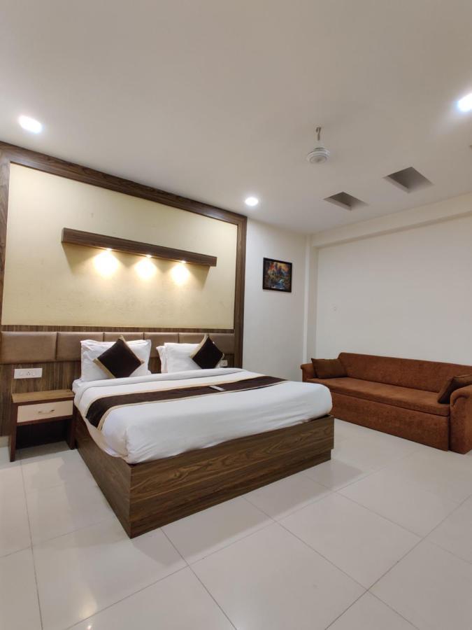 Hotel Raj Darbar - 10 Meter From Golden Temple
