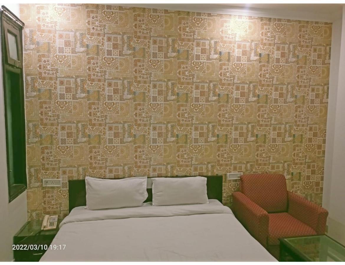 Kishore International, Amritsar