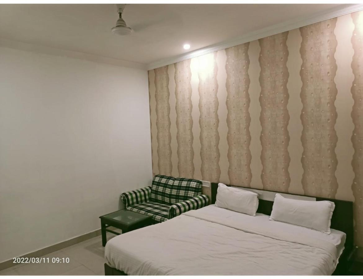Hotel Kishore International, 5*