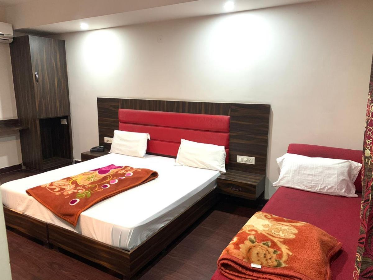 Sukhman Residency 3*