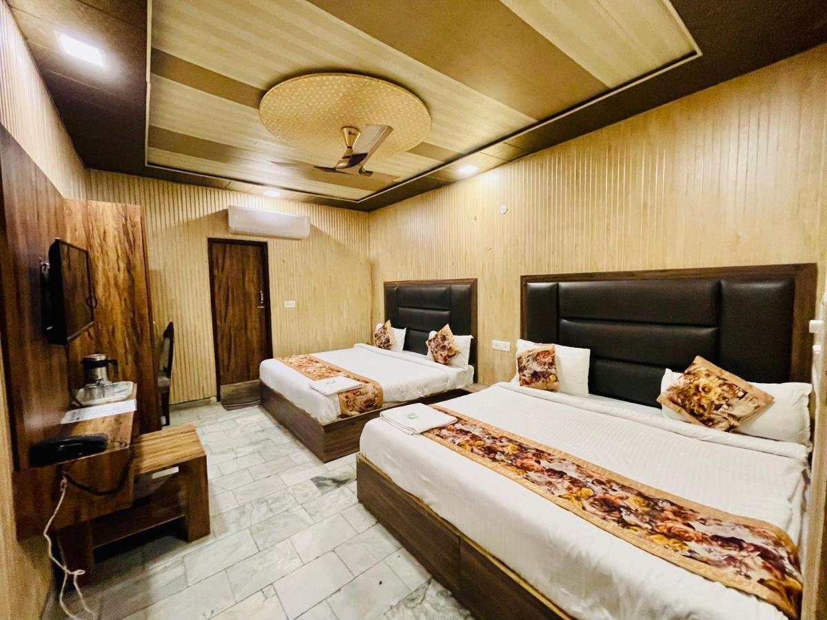 Fabhotel Dm Residency Hotel