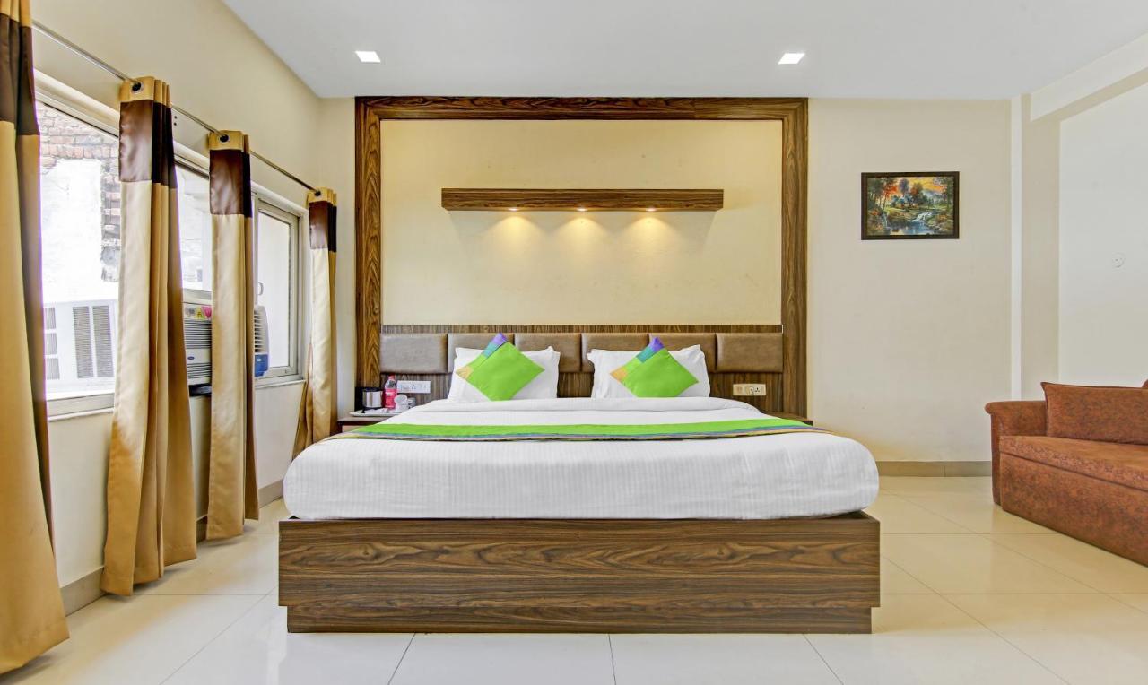 Raj Darbar - 10 Meter From Golden Temple Hotel 3*