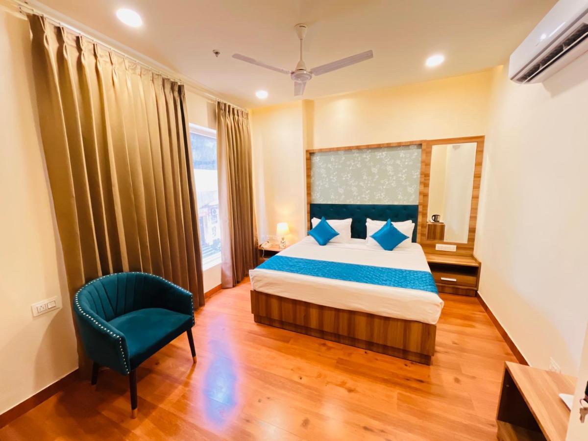Hotel The Orchid Tree - Walking From Golden Temple Amritsar