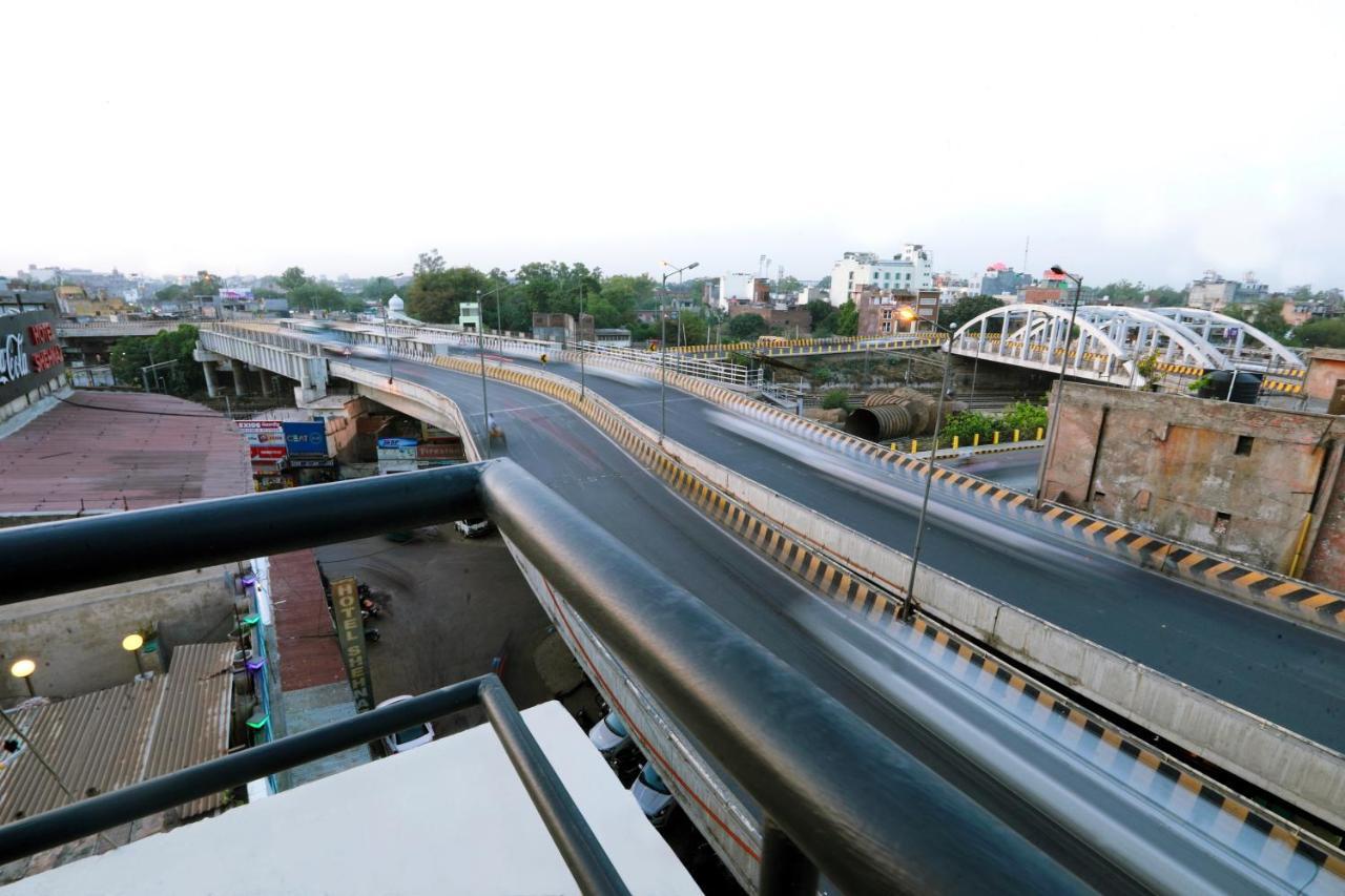 Bed & Breakfast Sagar Just 5 Min From Golden Temple