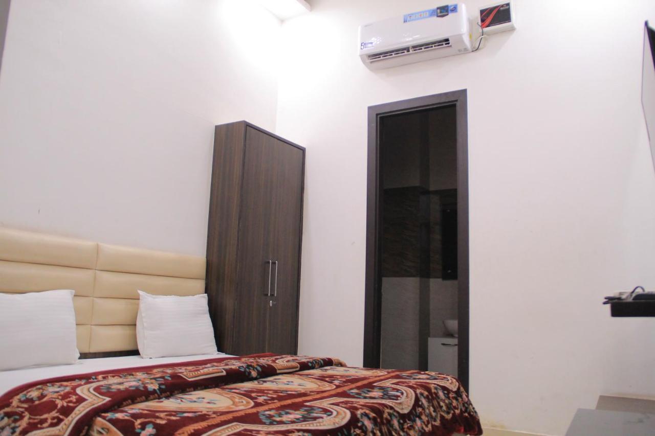 Noor Residency Hotel 3*
