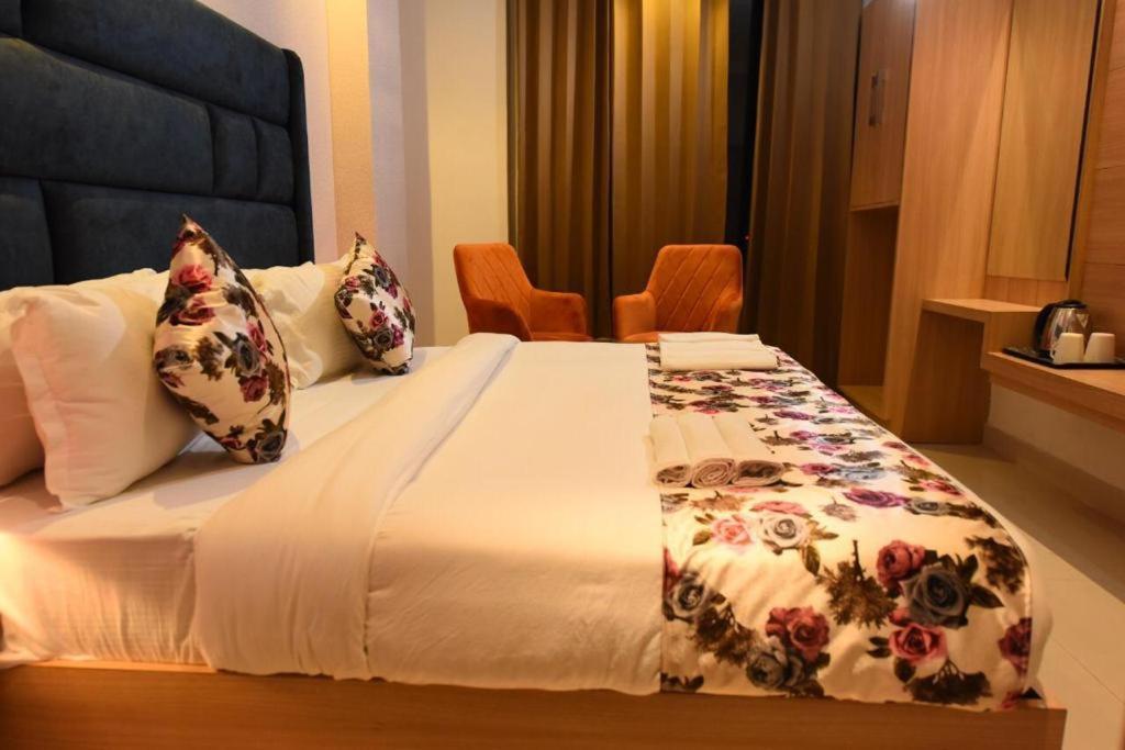 Hotel Apple Tree *