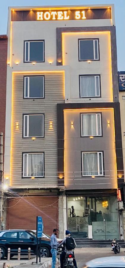 51 Hotel