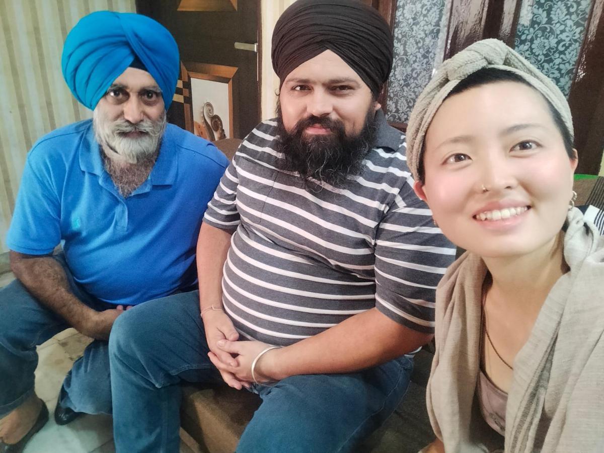 Homestay Mj Chawla Double Bed Attached Bathroom Amritsar