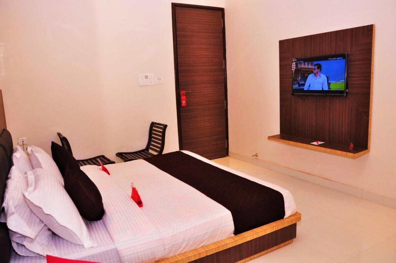 Behl Regency Hotel 3*
