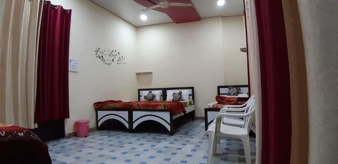 Blue Eye Backpackers Amritsar