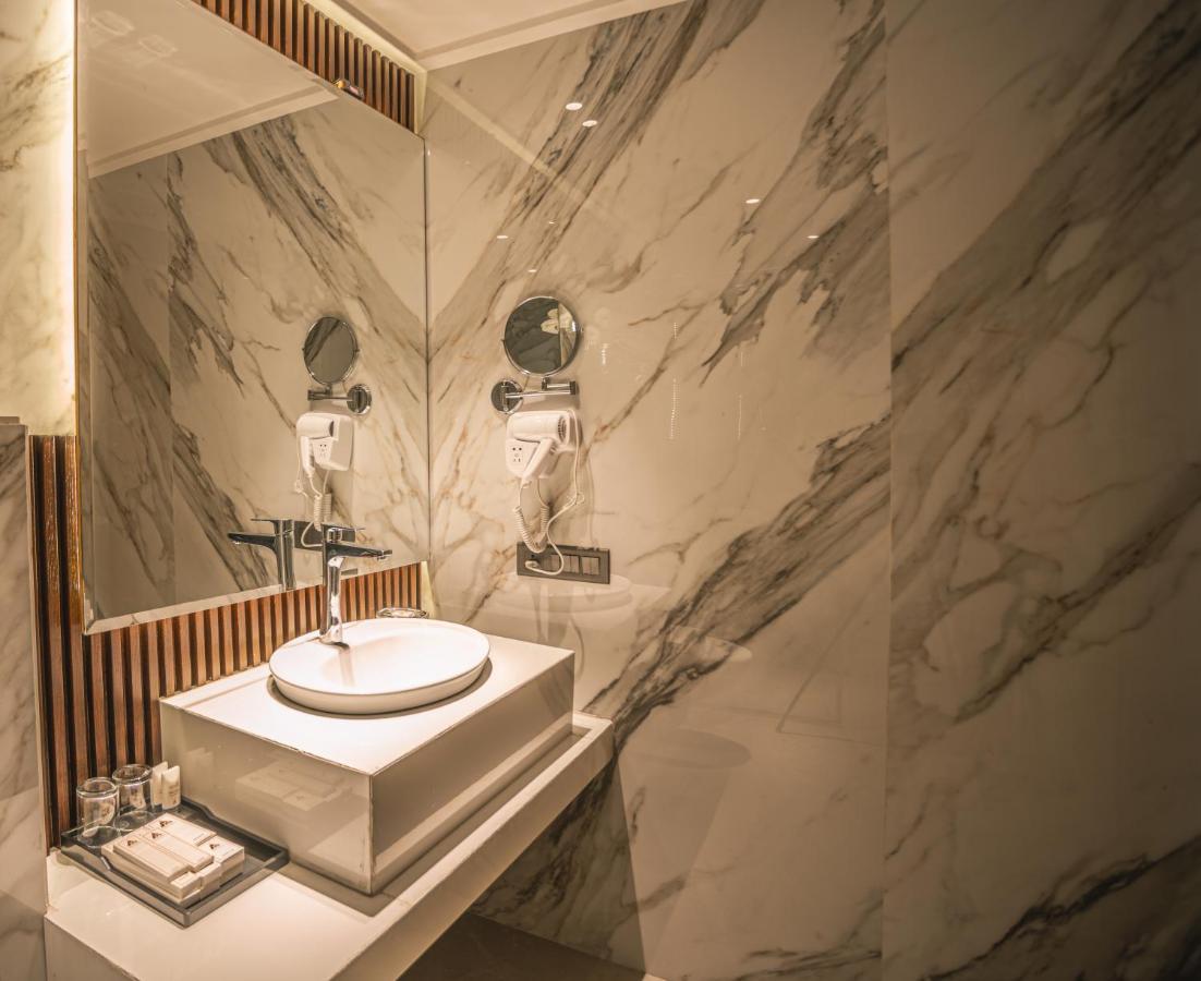 Amritara Kirpa, 4*