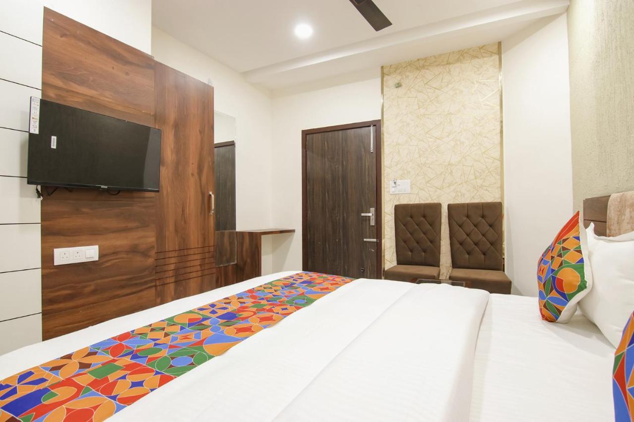 Hotel Fabhotel Spring 3*