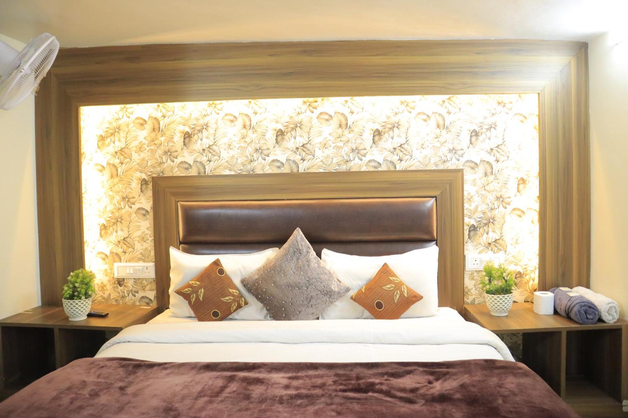 Hotel Seth Residency Near Golden Temple *