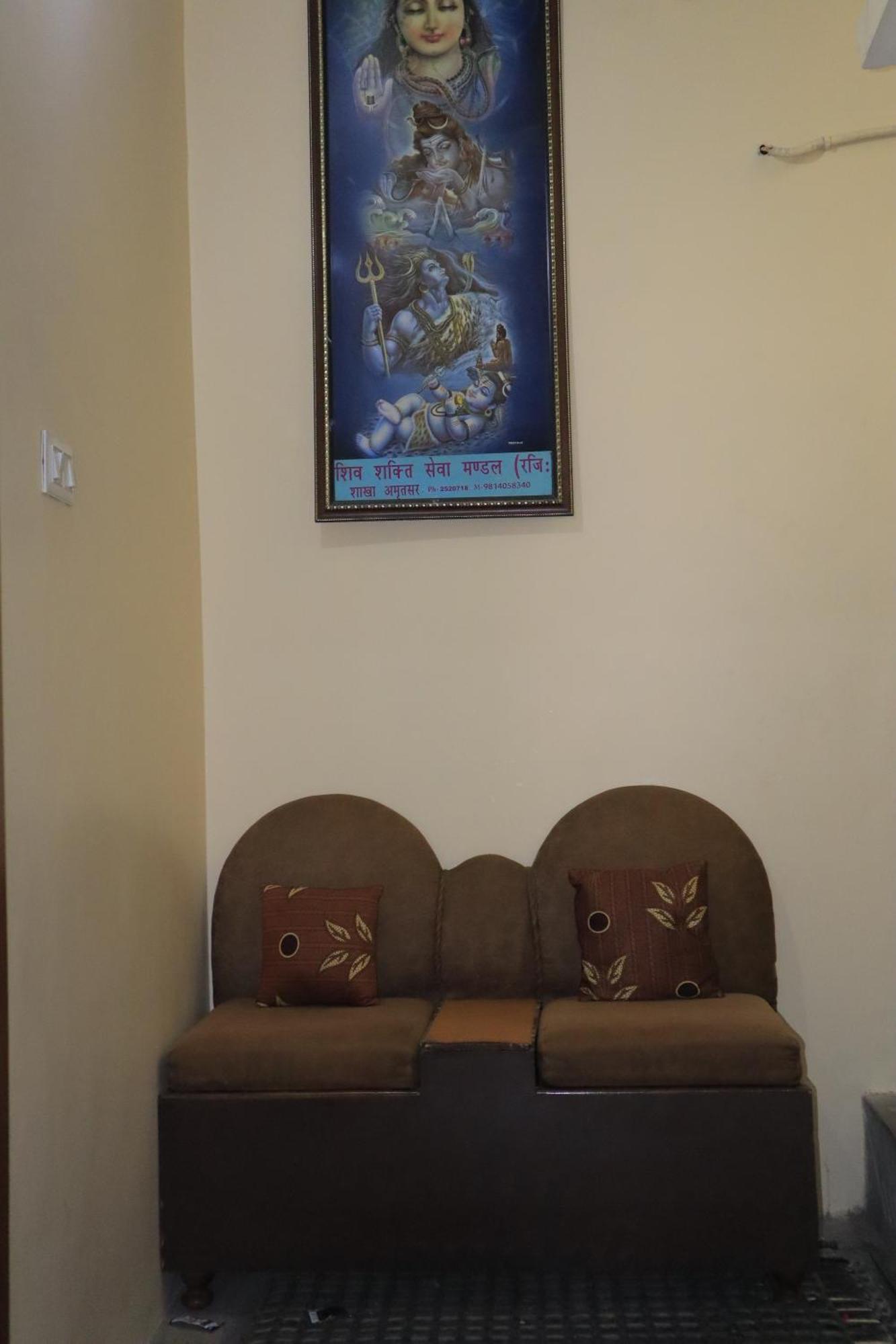 Seth Residency Near Golden Temple Hotel