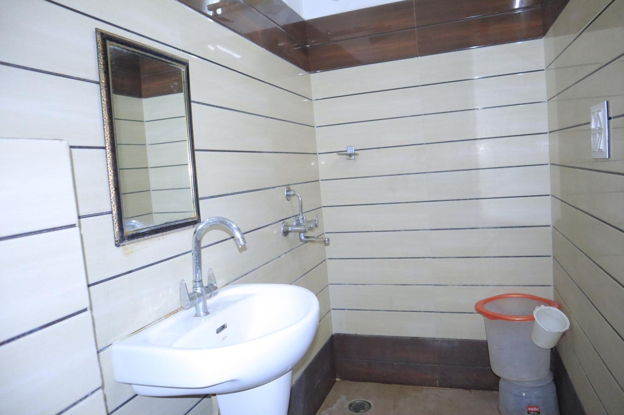 Seth Residency Near Golden Temple Hotel