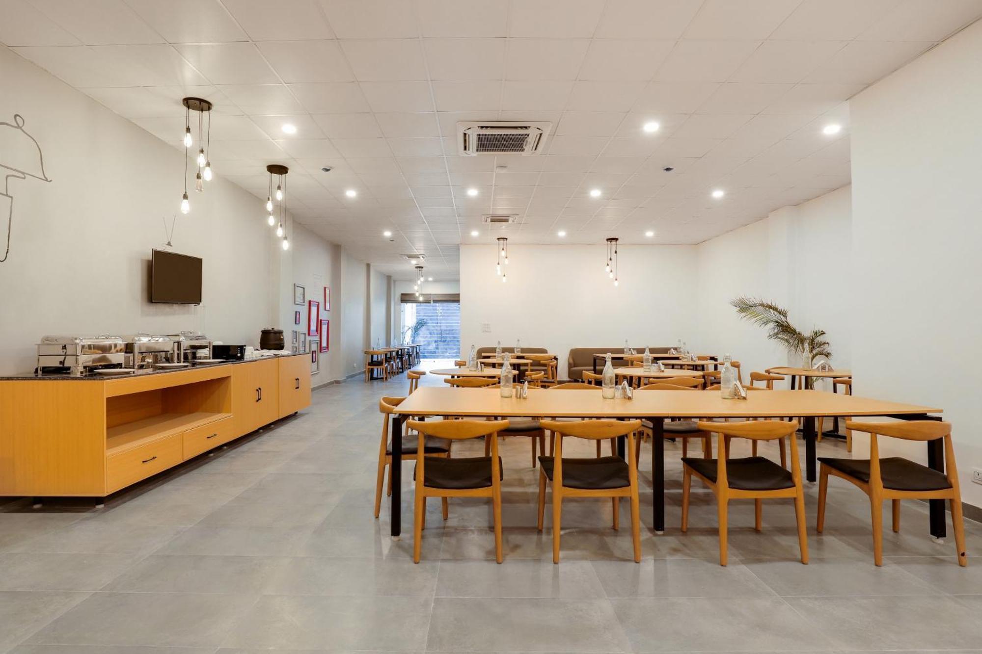 Hotel Super Townhouse Golden Avenue Road 4*