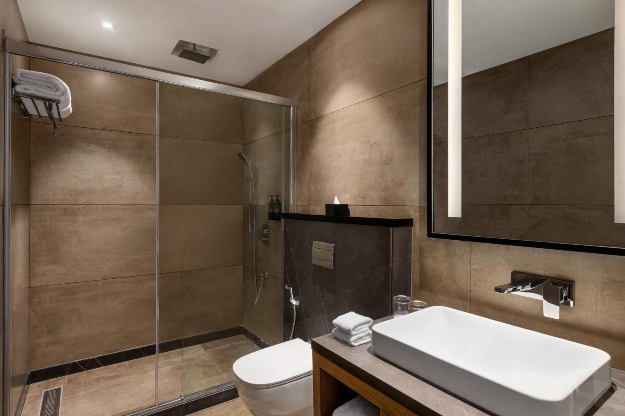 Ramada Encore By Wyndham Airport Amritsar