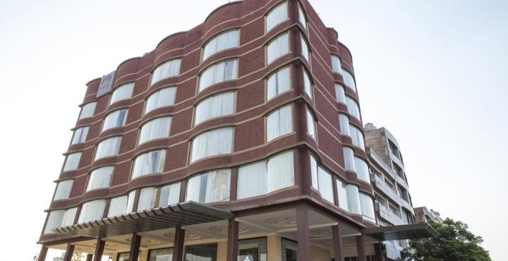 Western Merrion 4*