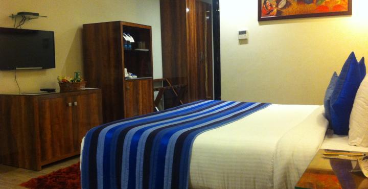 One Earth Avaas Hotel 4*