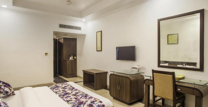Fabhotel Aaykay Model Town
