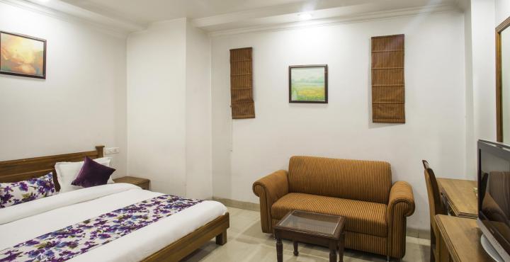 Fabhotel Aaykay Model Town