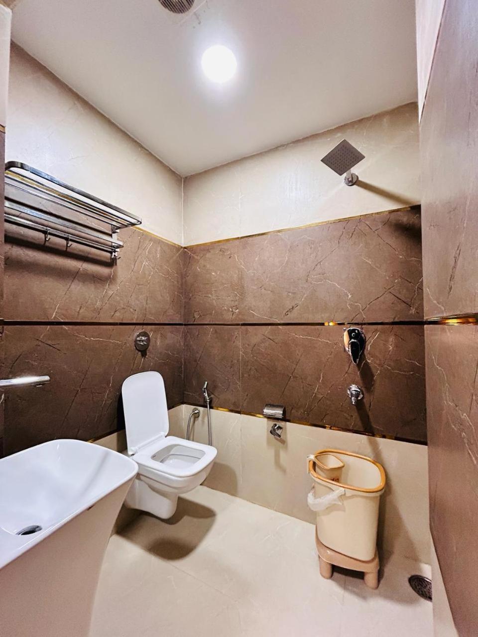 Monga Dream Residency - 5 Minutes Walk From Golden Temple