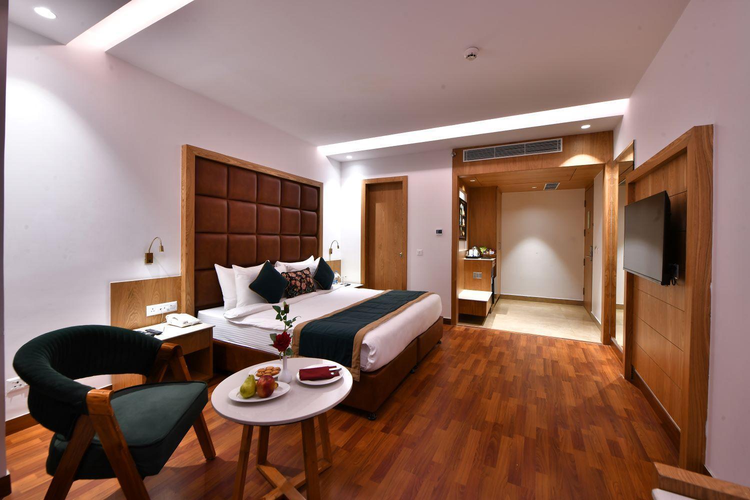 Quality Elite, Hotel