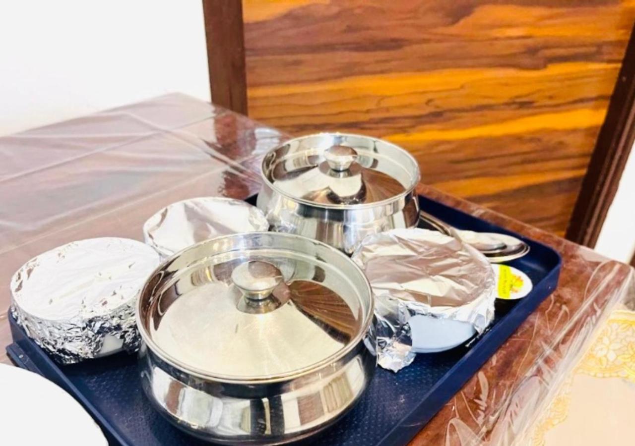 Hotel Woodlark - 2 Mins Walk From Golden Temple