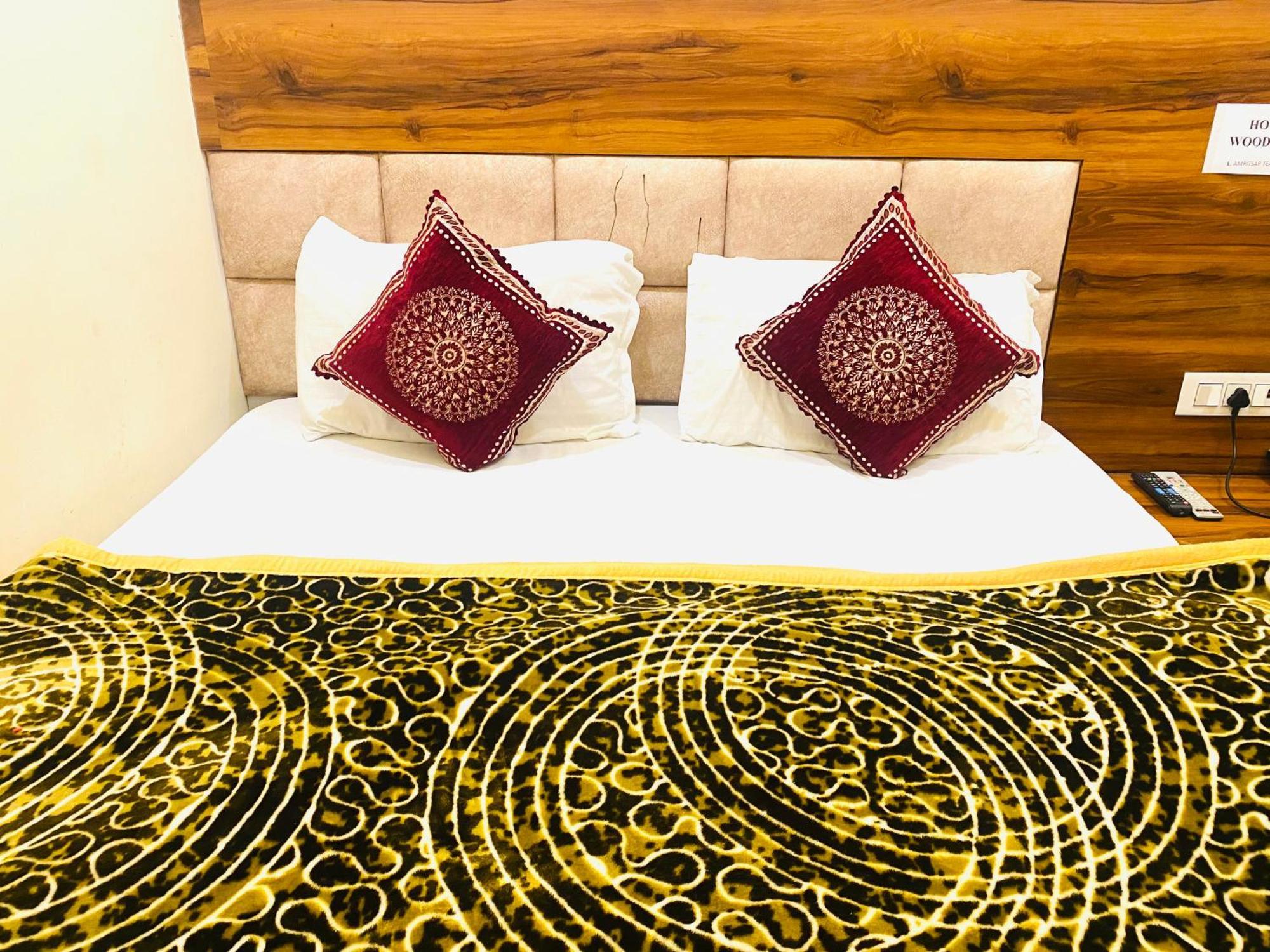 Woodlark - 2 Mins Walk From Golden Temple Amritsar