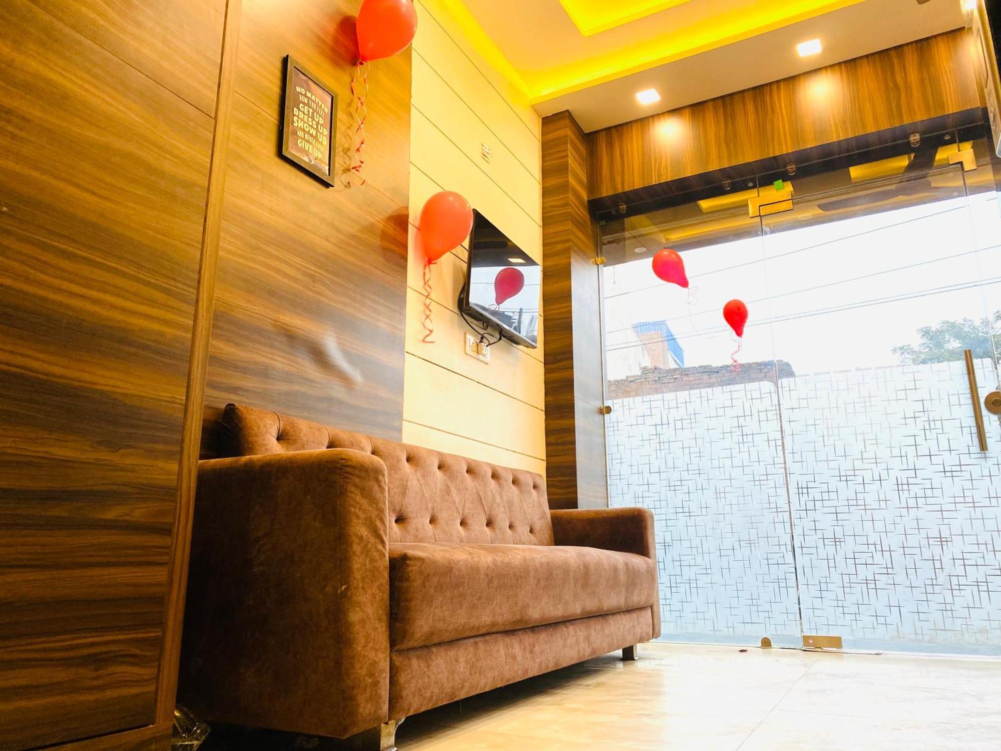 Hotel Woodlark - 2 Mins Walk From Golden Temple Amritsar