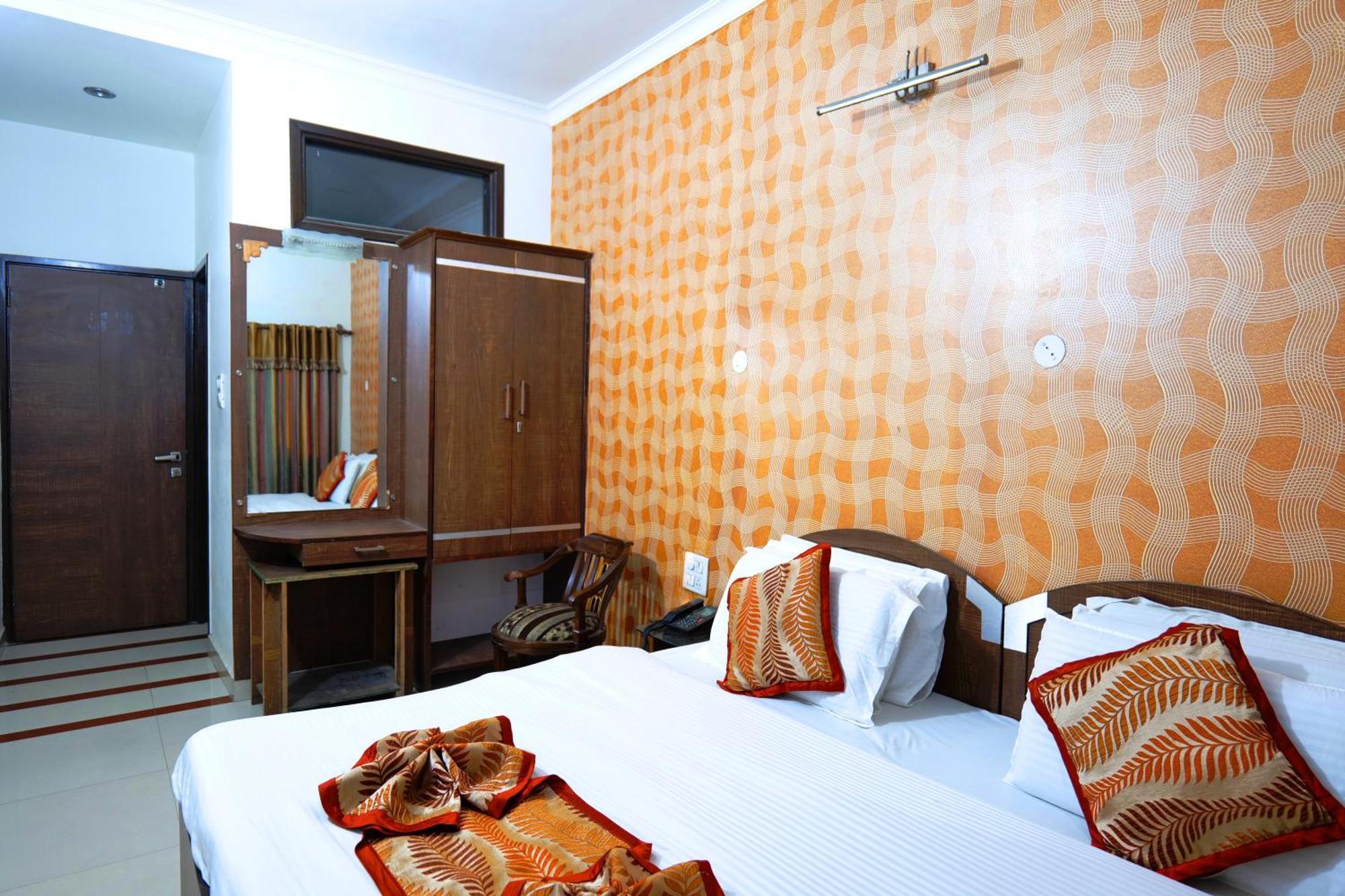 Comfort Hotel 3*