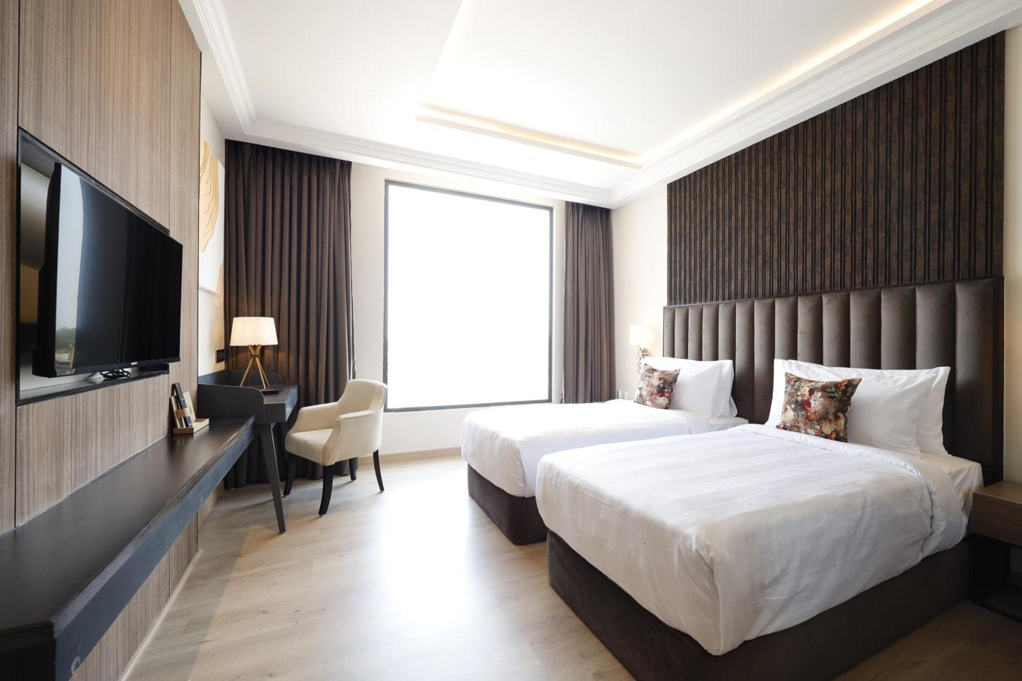 Fortune Ranjit Vihar, - Member Itc Hotels' Group Hotel