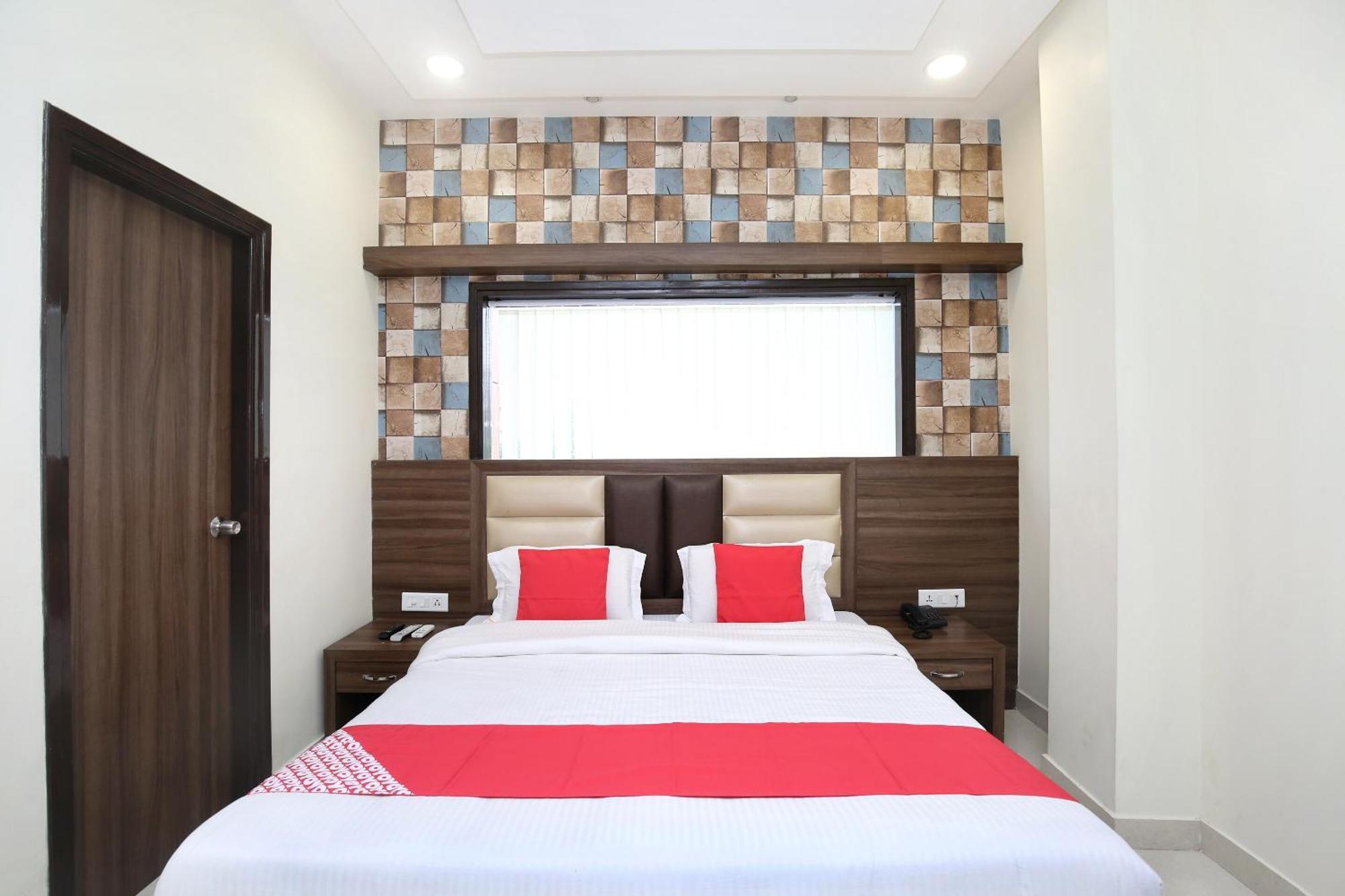 Oyo 17307 Kings Hotel Amritsar