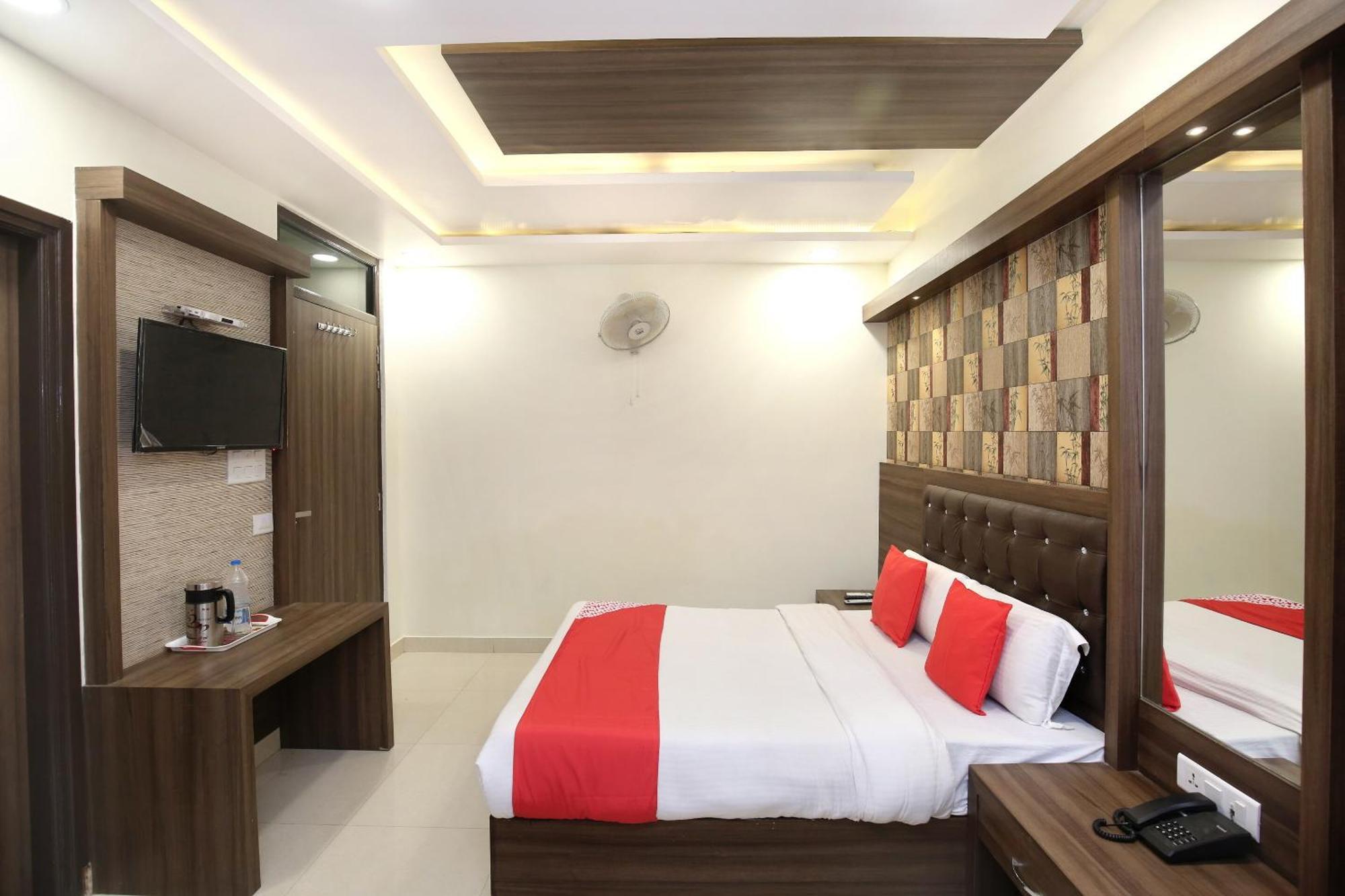 Hotel Oyo 17307 Kings 3*