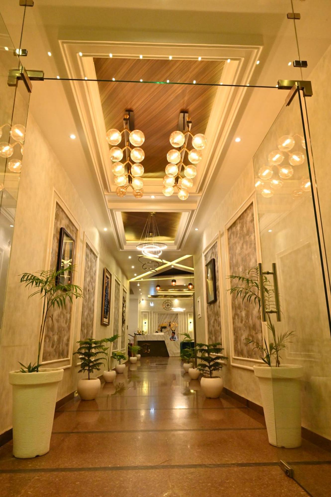 Hotel Elite - 5 Mins From Golden Temple 3*