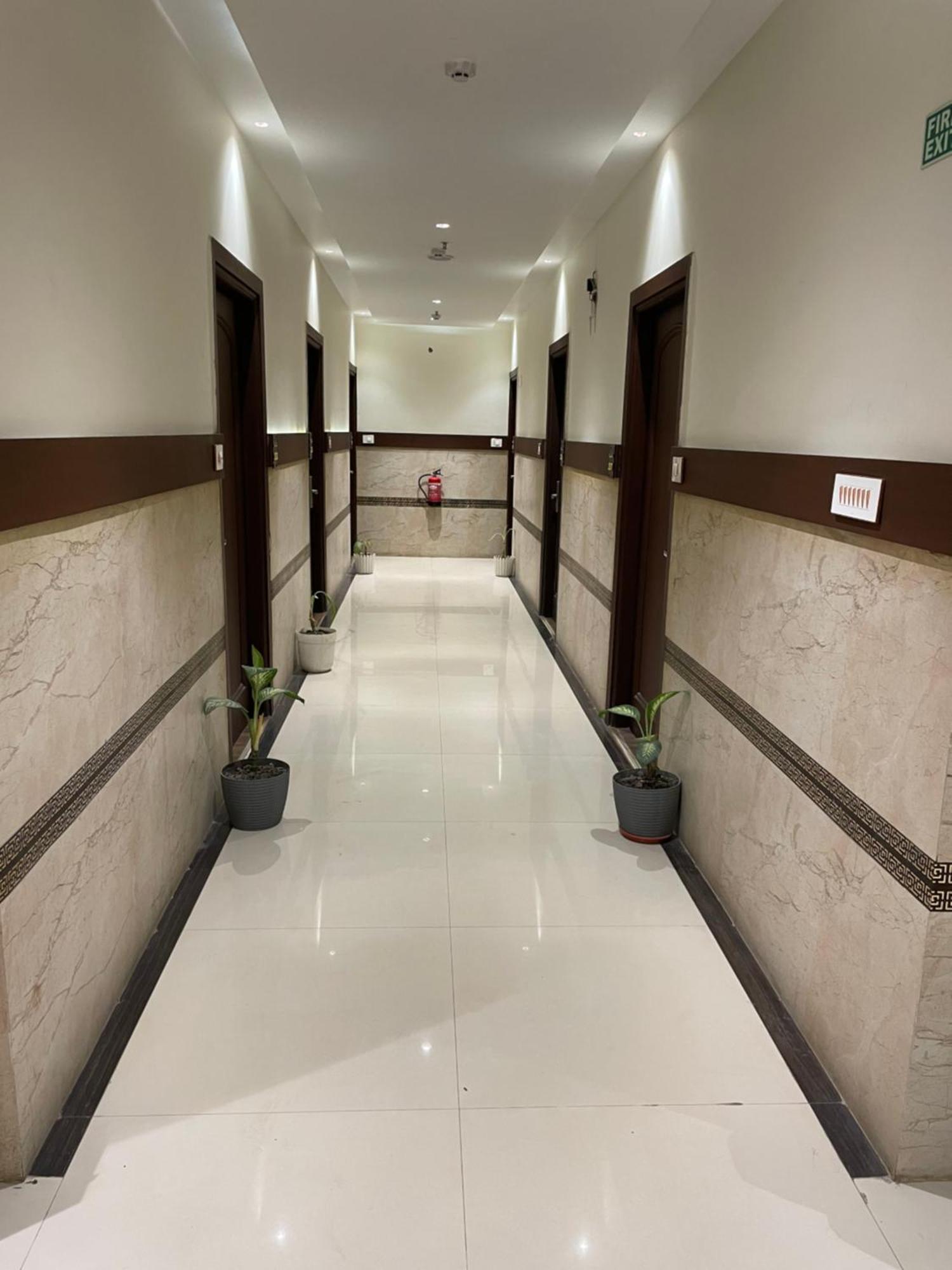 Aura Grand By Levelup 4*