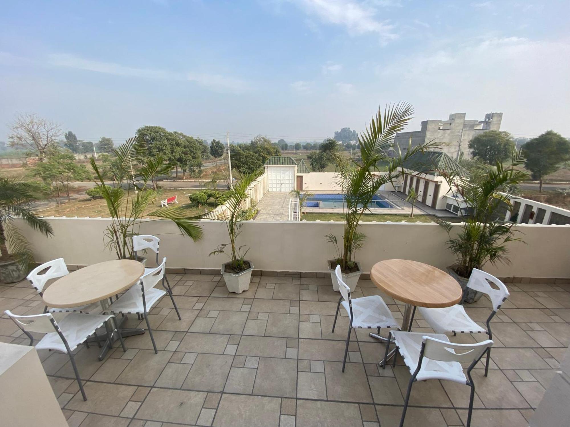 Blessing Mansion,