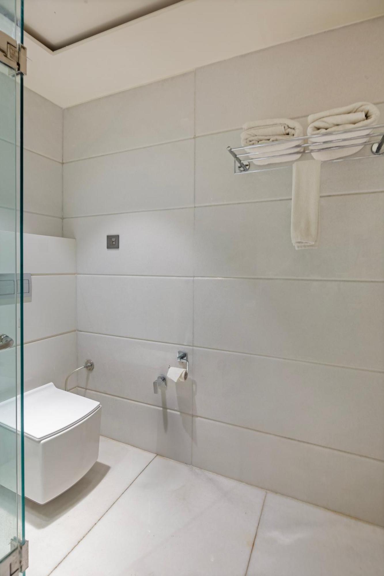 Sandoz Near Golden Temple Hotel 4*