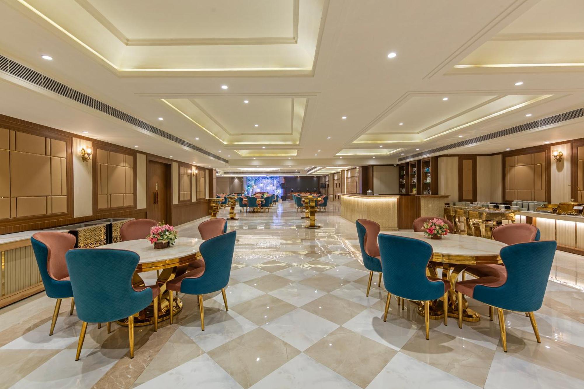 Hotel Sandoz Near Golden Temple 4*