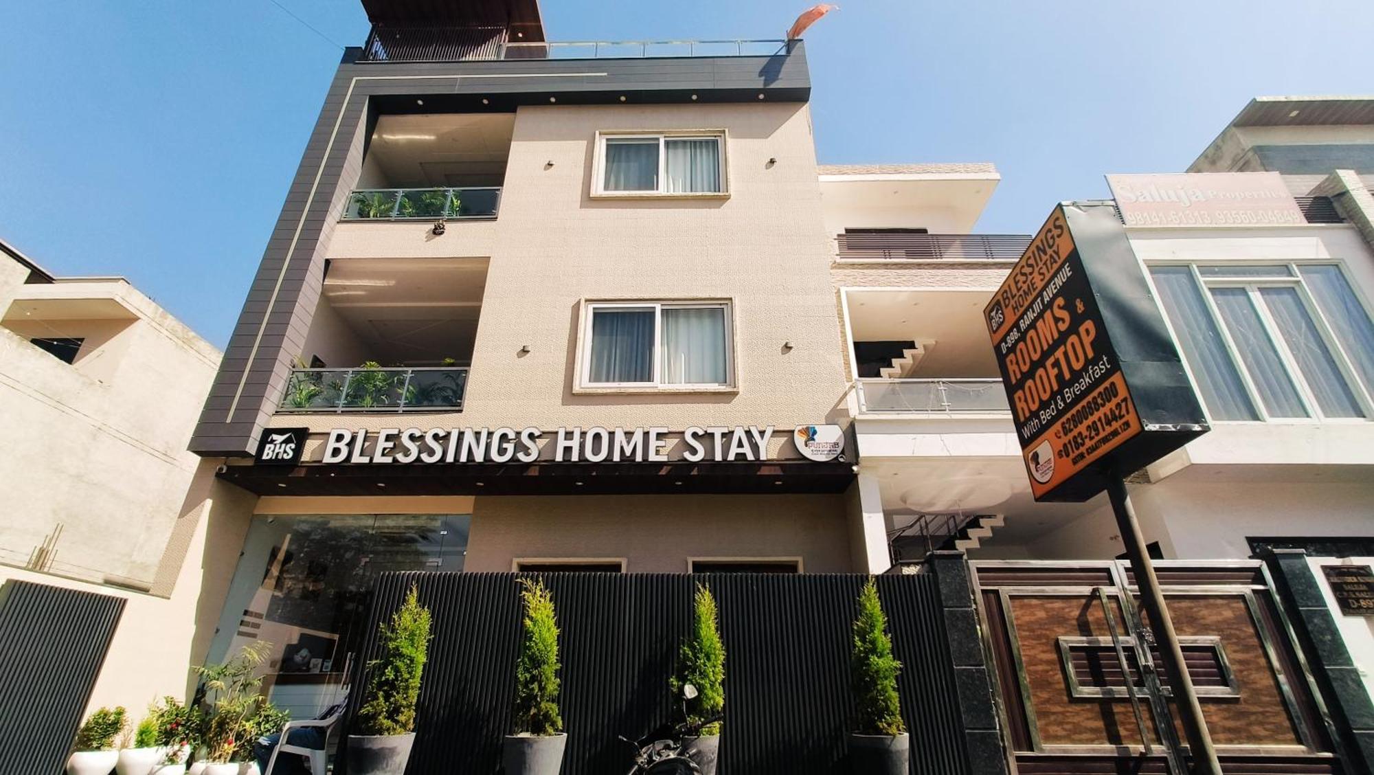 Hotel Blessings 3*
