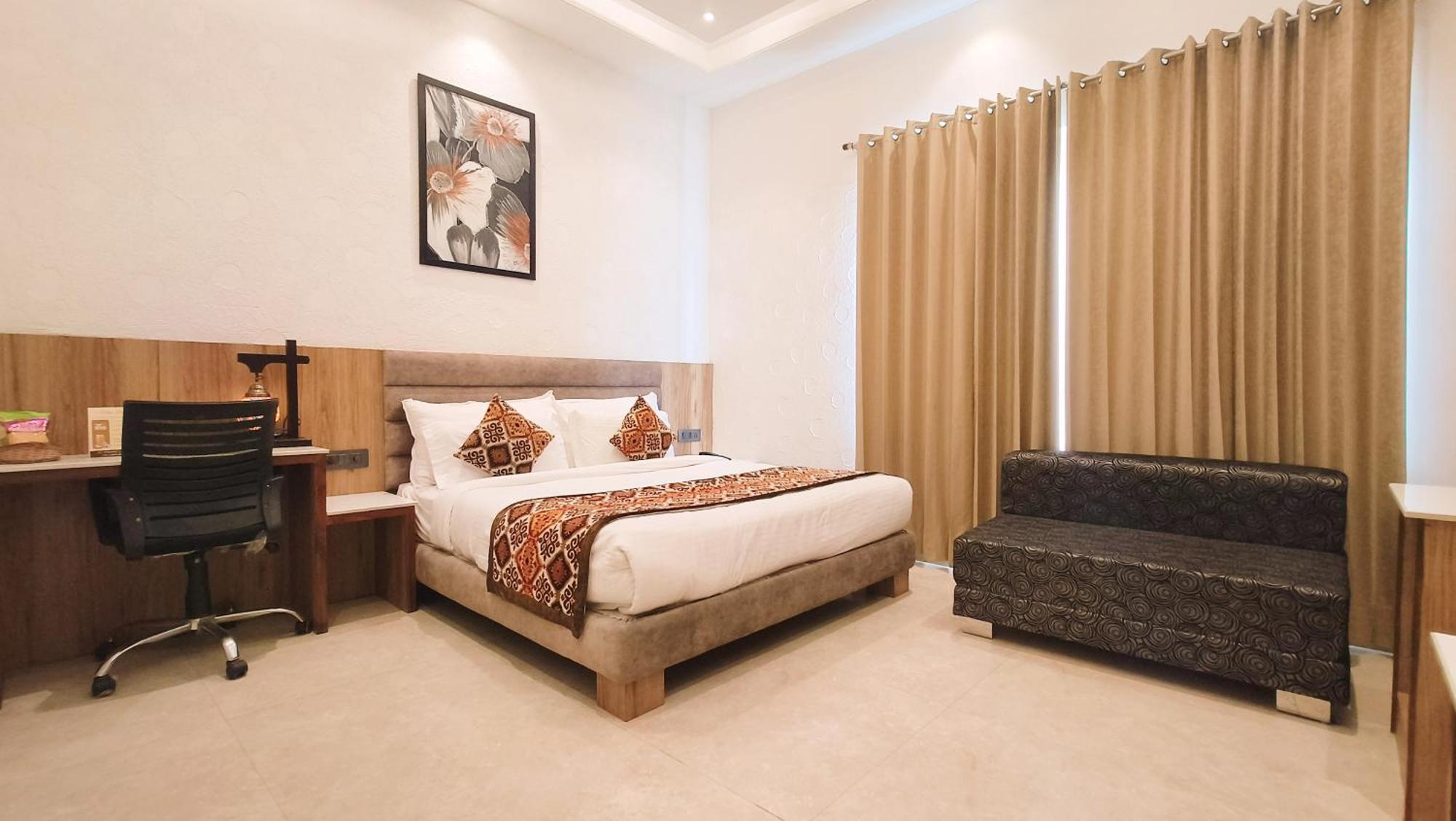 Hotel Blessings 3*