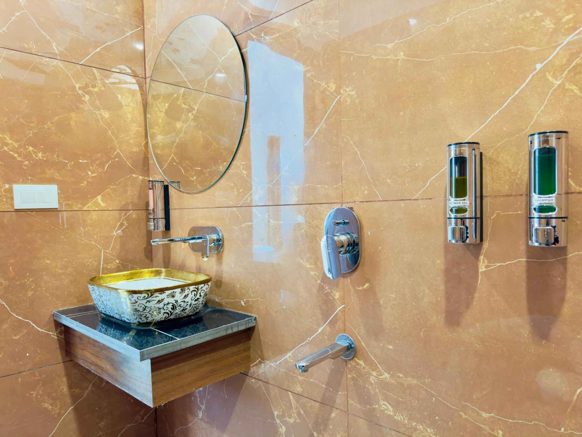 Hotel La Casa, 3*