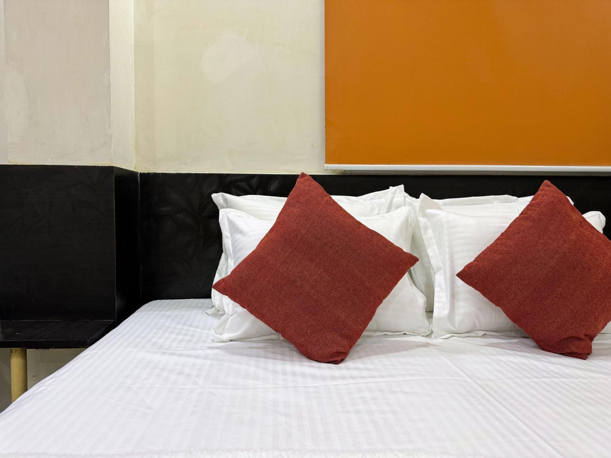 Backpacker's Nest Hostel *