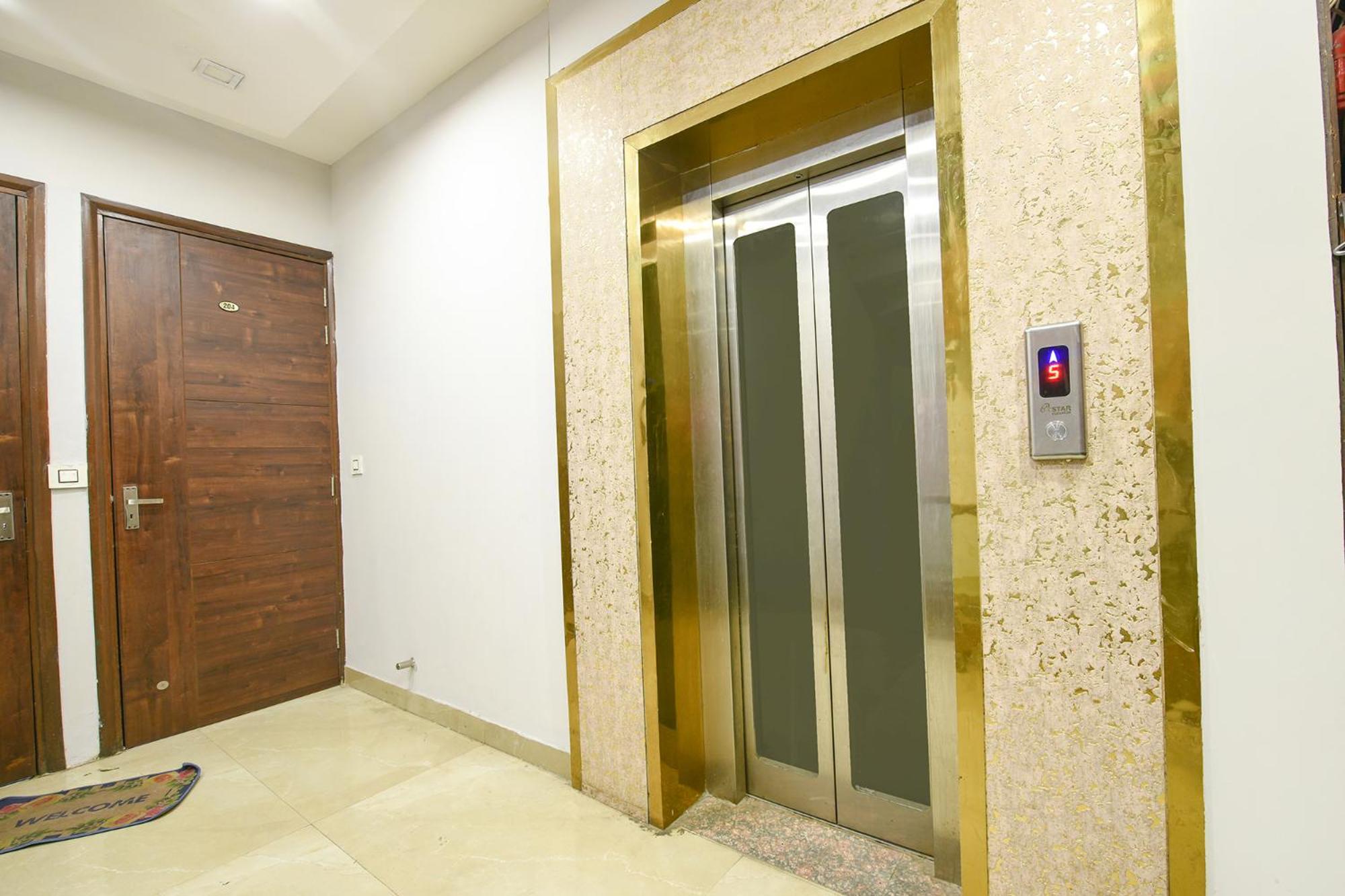 Hotel Fabexpress 56 3*