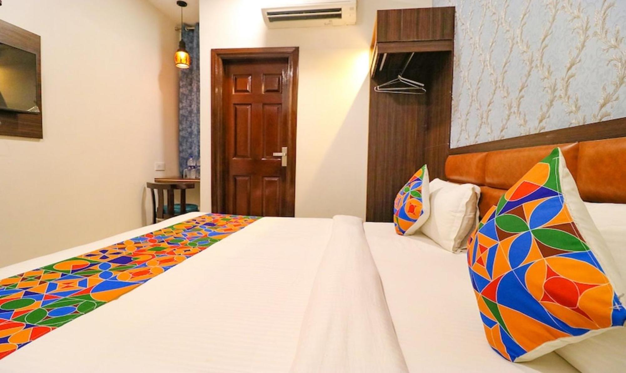 Hotel California Heights 3*