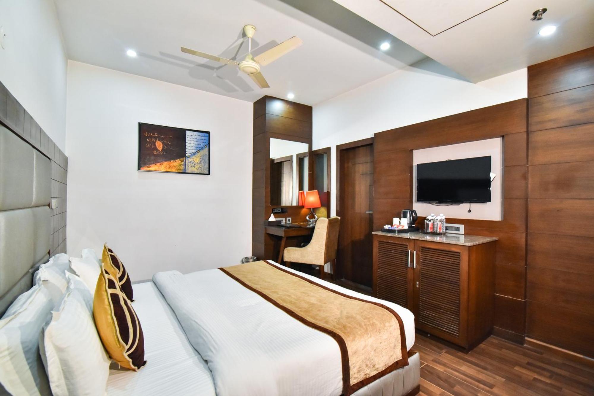 Sawera Grand